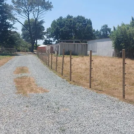 בית נופש Le Petit Les Essarts (Vendee)